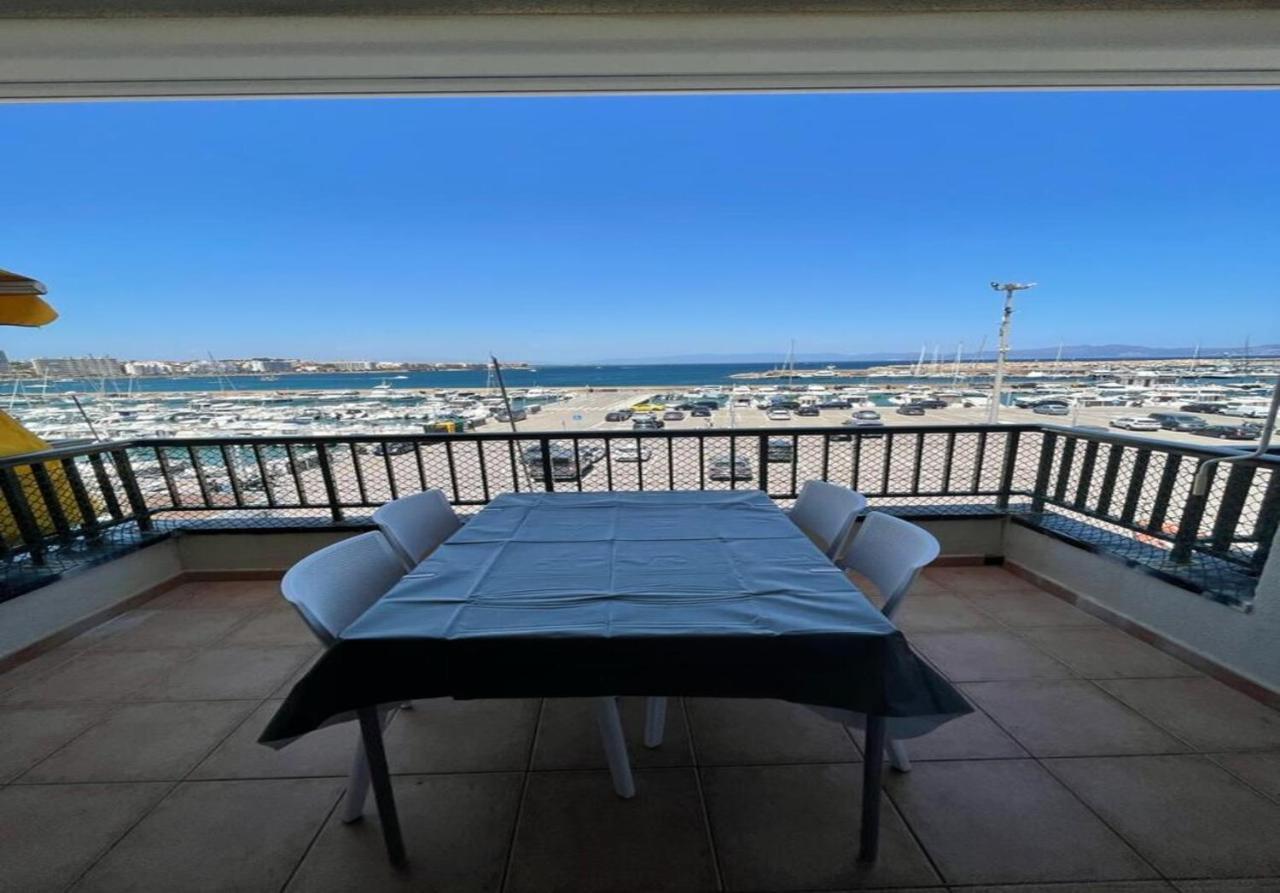 Piso Delante De Mar Apartment L'Escala Exterior photo