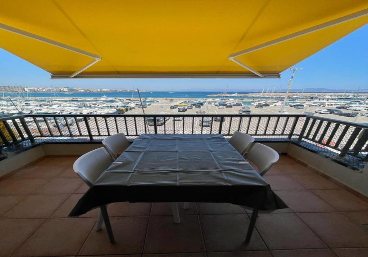 Piso Delante De Mar Apartment L'Escala Exterior photo